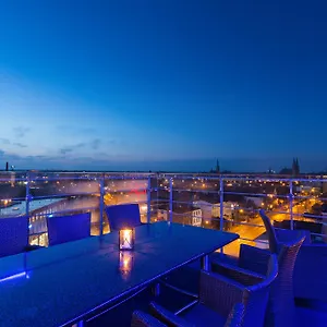 Otel Iv Jahreszeiten, Lübeck