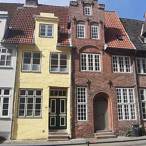  Apartment Kontor Im Traufenhaus